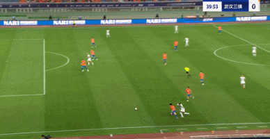 3-1，山东泰山终结2连败，泽卡双响，36岁邓卓翔率队2连胜终结